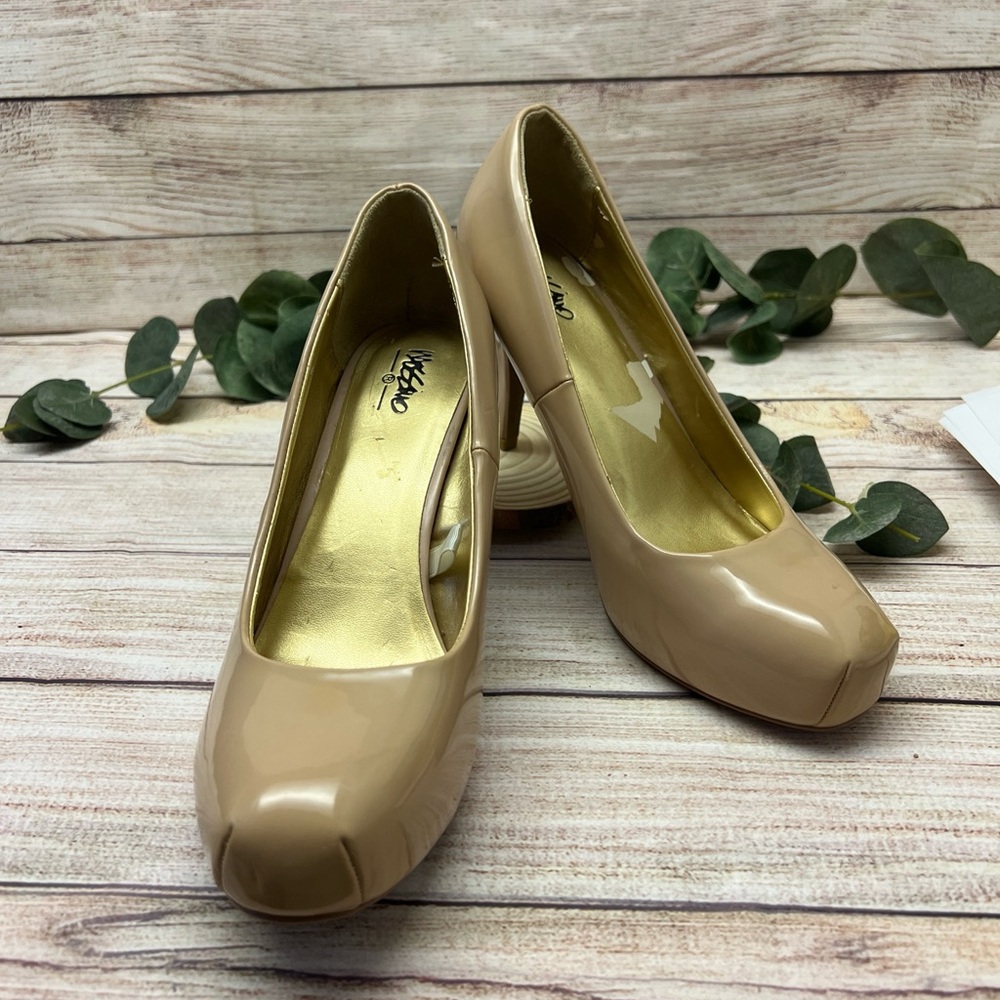Massing size 9 stiletto heels!!